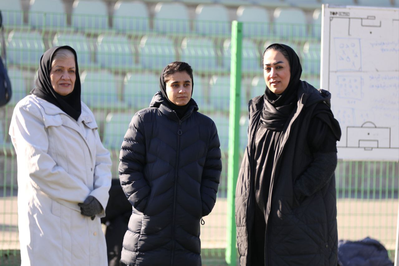 مرور تاکتیکی فیلیپین در تمرین امروز تیم ملی فوتبال بانوان مرور تاکتیکی فیلیپین در تمرین امروز تیم ملی فوتبال بانوان