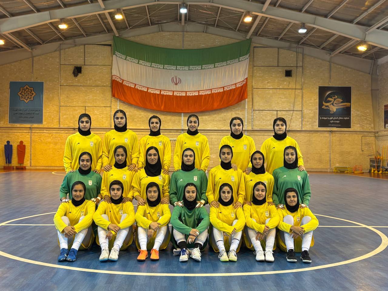 پیگیری تمرینات ملی پوشان نوجوان زیر نظر شریف پیگیری تمرینات ملی پوشان نوجوان زیر نظر شریف