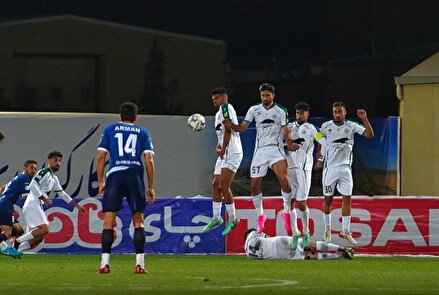 تصاویری از دیدار تیم های گل گهر سیرجان و ذوب آهن اصفهان