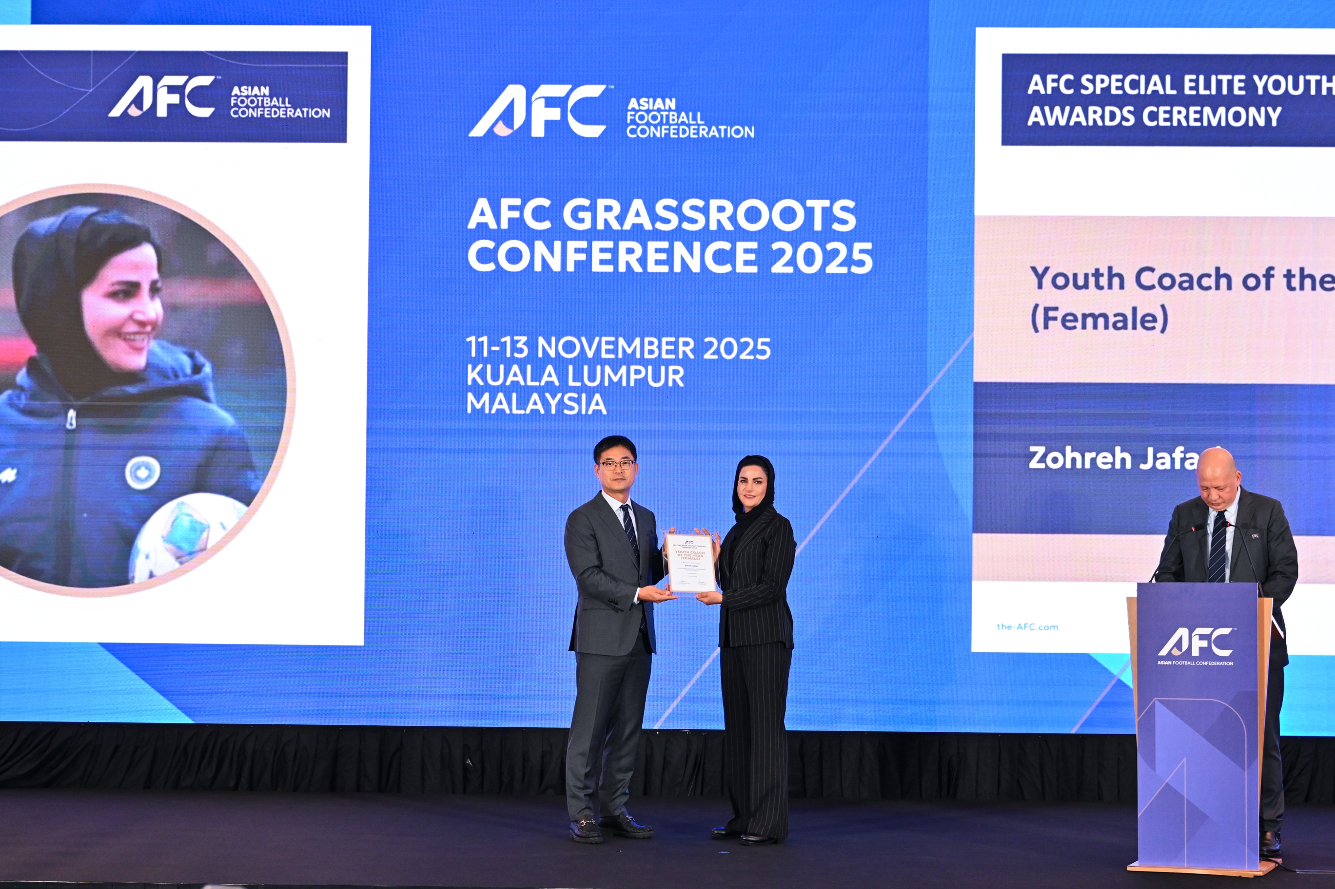 جعفری:خوشحالم که میتوانم الهامبخش مربیان زن جوان ایران باشم