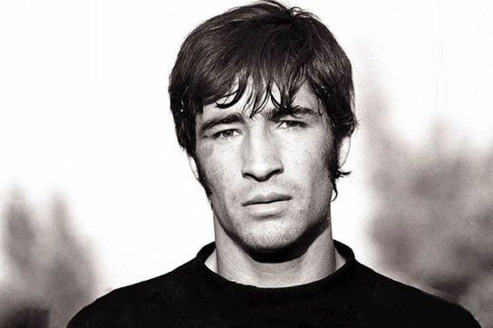 اَبَر مرد فوتبال ایران، آقای خاص